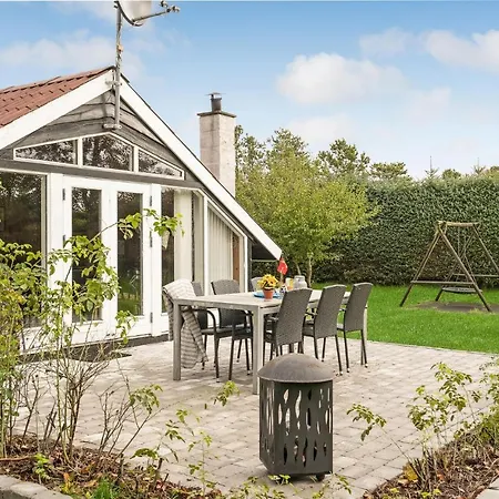 Ferienhaus Stunning In With Kitchen *