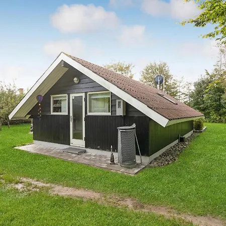 Ferienhaus Stunning In With Kitchen *